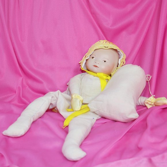 Vintage Grace S Putnam Bye-Lo Baby Doll Yellow Lace Cross Body Clutch Purse